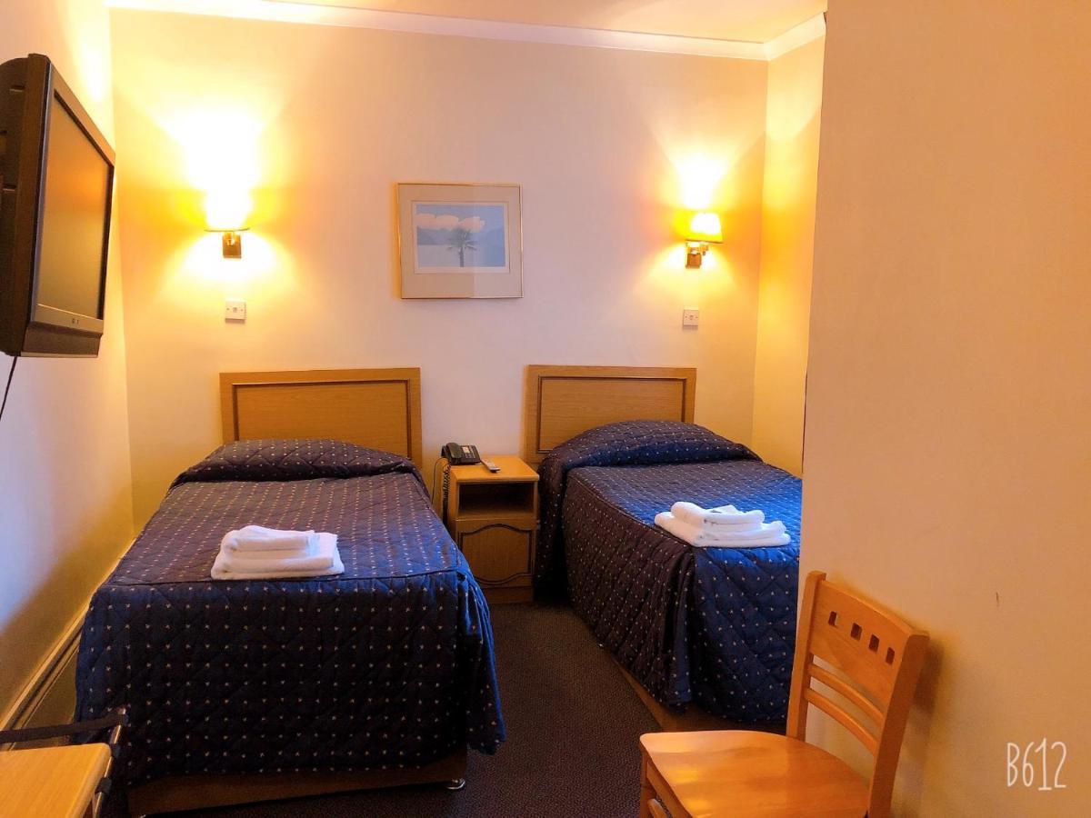 The Brompton Hotel Лондон Экстерьер фото
