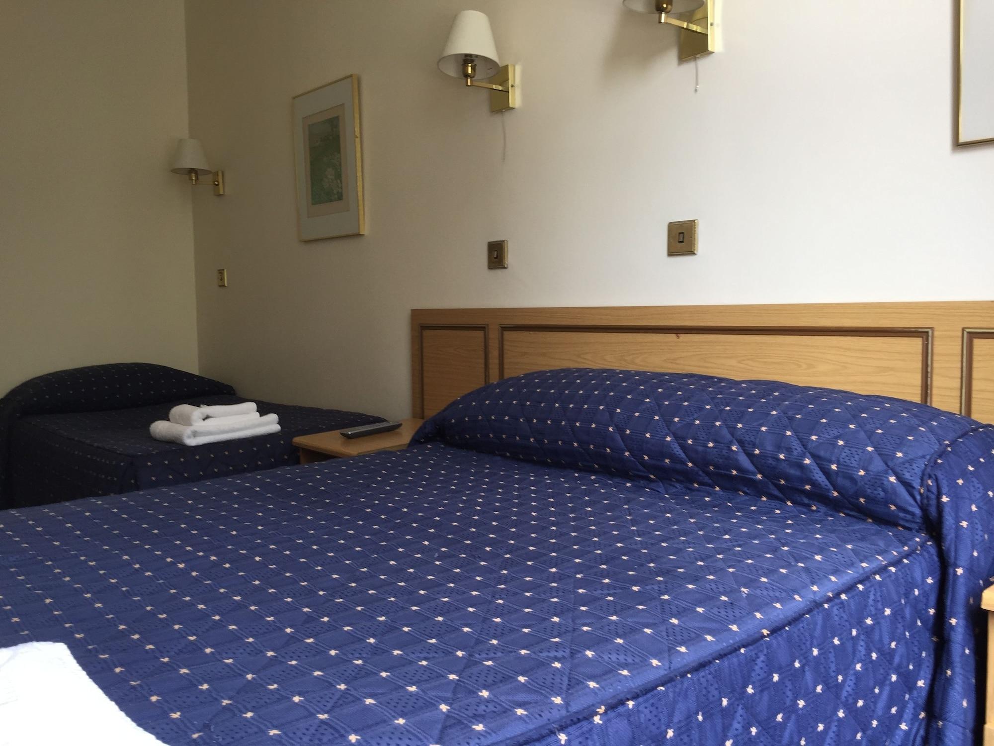The Brompton Hotel Лондон Экстерьер фото