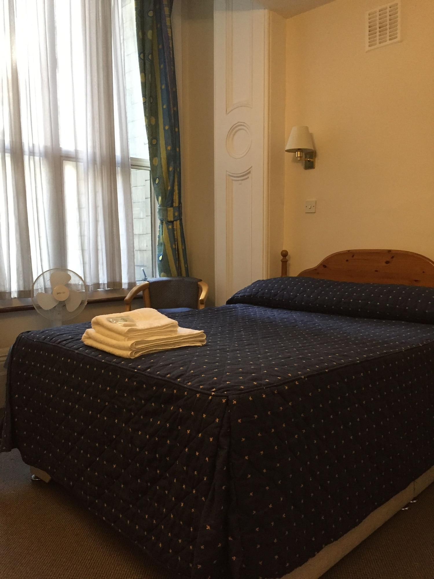 The Brompton Hotel Лондон Экстерьер фото
